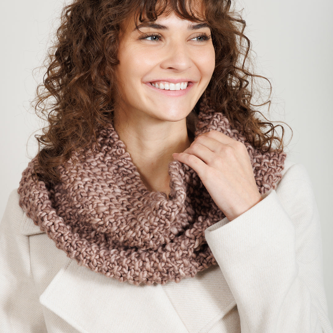 Seed Stitch Cowl Free Pattern