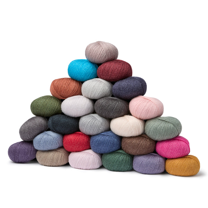 Merida (50% wool, 25% silk, 25% polyamide)