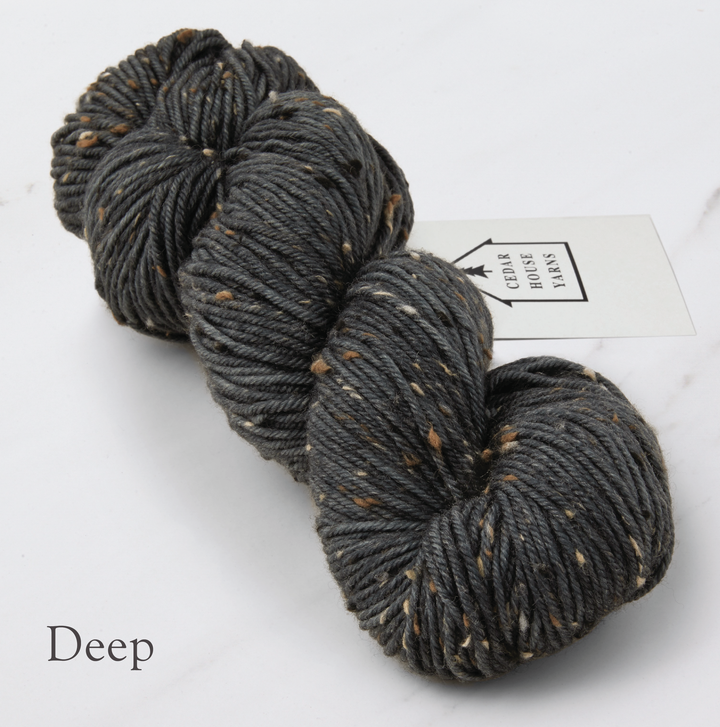 Irish Yearling DK (85% superwash merino, 15% NEP)