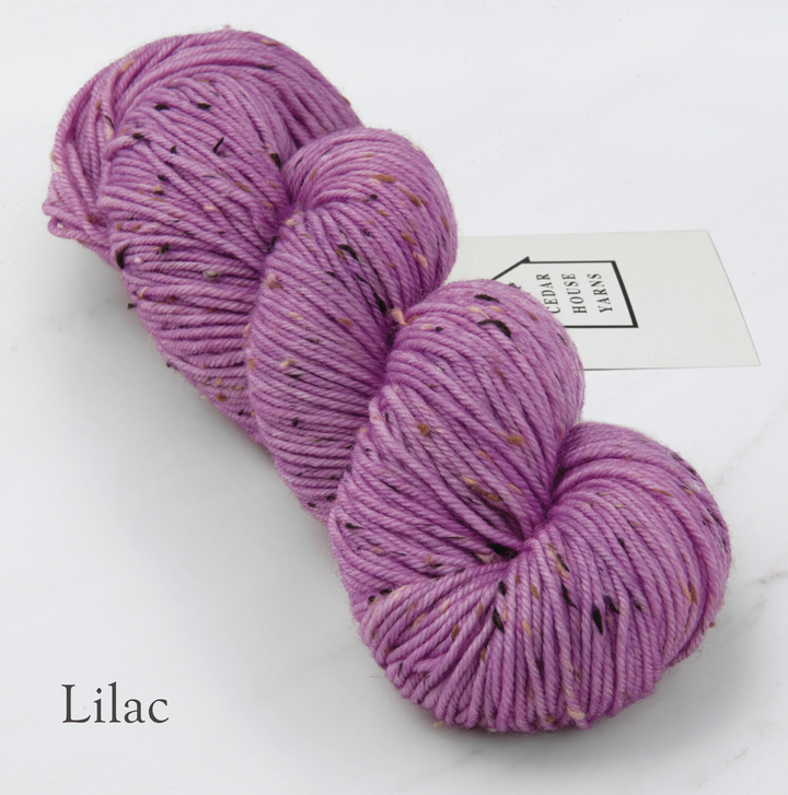 Irish Yearling DK (85% superwash merino, 15% NEP)