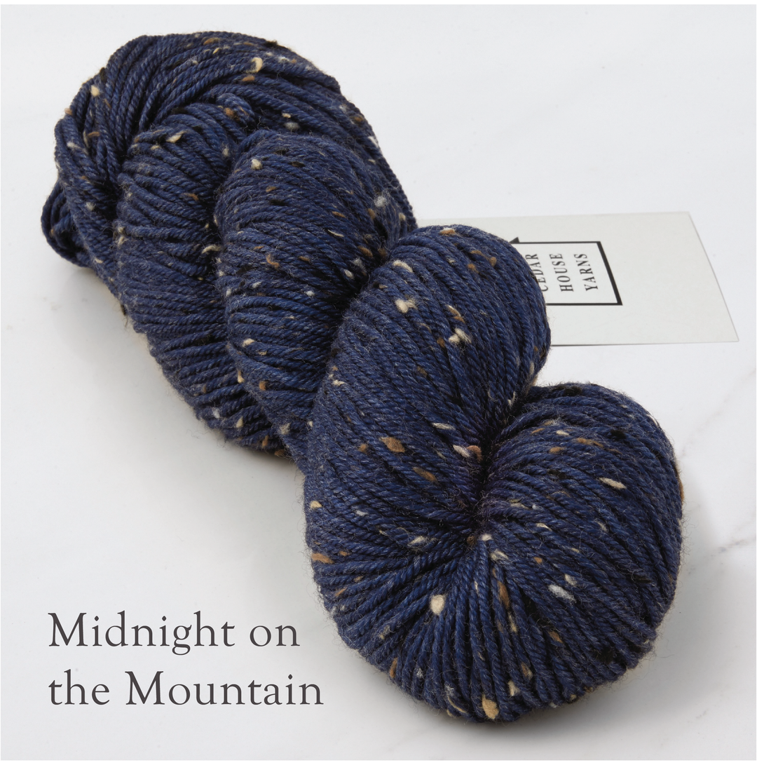 Irish Yearling DK (85% superwash merino, 15% NEP) – Row Irish Yearling DK (85% superwash merino, 15% NEP) – Row
