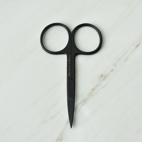 Wide Bow Scissors